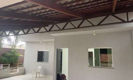 Casa com 2 quartos à venda na Rua Hélio Campos, 1, São Francisco II, Senador Canedo, 150 m2 por R$ 148.000