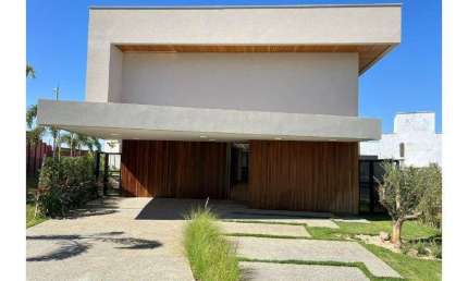 Luxuoso Sobrado de Esquina com 4 Suítes - Jardins Bolonha - R$2.290.000