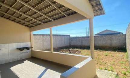 Casa com 2 quartos e quintal privativo no Bosque Sereno – Senador Canedo