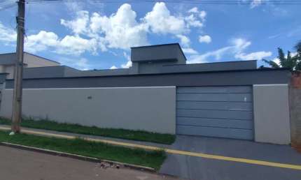 Casa com 3 quartos à venda na Rua Cecília Meireles, 2, Residencial Jardim Canedo, Senador Canedo