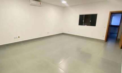 Sala comercial de 32m² para aluguel na Av. José Carneiro – Senador Canedo