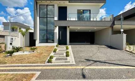 Casa térrea de luxo com 4 suítes e lazer no Jardins Porto