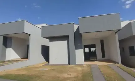 CASA DE 3 QUARTOS - 1 SUÍTE - CONDOMINIO FECHADO - SENADOR CANEDO