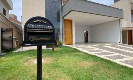 Casa em condomínio fechado com 3 quartos à venda na Avenida Arvoredo, 1, Jardins Bolonha, Senador Canedo, 158 m2 por R$ 1.300.000