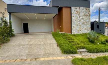 Casa térrea no Jardins Bolonha com 3 suítes, escritório e piscina aquecida