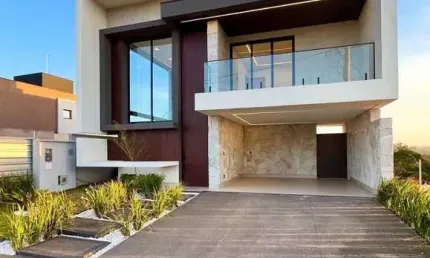 Mansão de Luxo com Piscina e Automação – Jardins Capri / Senador Canedo – GO