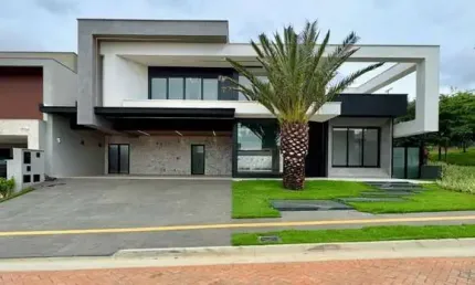 Mansão de Luxo no Jardins Itália – 5 Suítes, Piscina e Ofurô em Goiânia