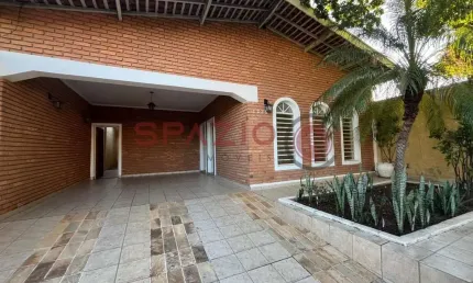 Casa com 3 quartos à venda na Rua Cristóvão Bonini, 1235, Jardim Proença I, Campinas, 194 m2 por R$ 690.000