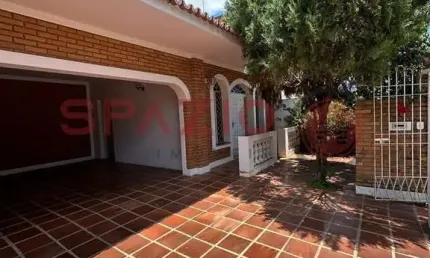 Casa com 3 quartos à venda na Rua Américo de Moura, 101, Taquaral, Campinas, 198 m2 por R$ 890.000