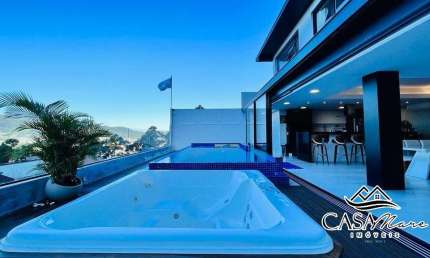 Casa com 4 quartos à venda na Rua José Francisco Dias Areias, 1, Trindade, Florianópolis por R$ 3.911.400