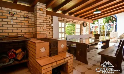 Casa com 3 quartos à venda na Rua das Araras, 172, Lagoa da Conceição, Florianópolis por R$ 2.835.000