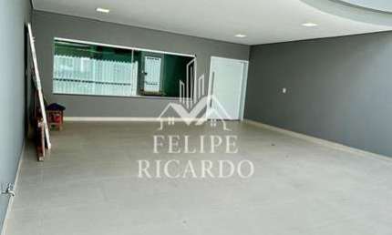 Casa de 3 quartos, 244m² no bairro Vila Scarpelli, em Santo André