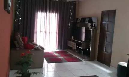 Casa com 3 quartos à venda na Rua Seis, Parque Flamengo, Guarulhos