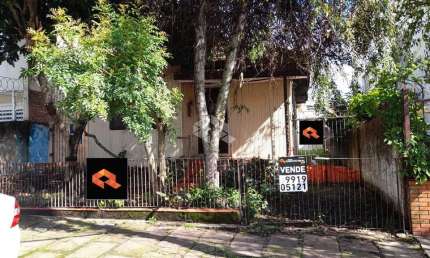 Casa com 02 dormitórios, 01 banheiro, sala e muito mais no bairro Passo D'Areia