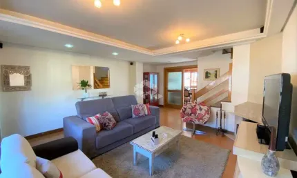 Casa no bairro Jardim Sabará com 3 dormitórios sendo 1 suíte e 3 vagas