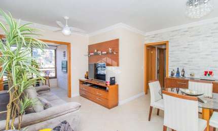 Apartamento semimobiliado, com 2 dormitórios em andar alto  no bairro Floresta