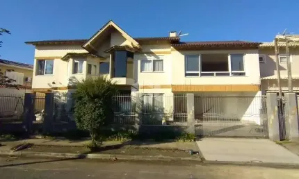Casa com 3 quartos à venda na Rua Lagoa do Peixe, 130, Sarandi, Porto Alegre