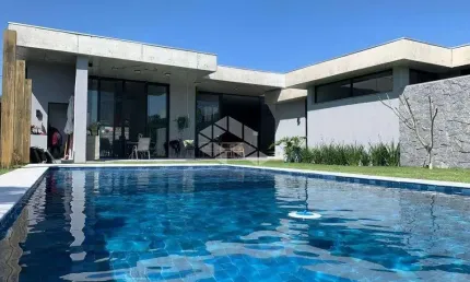 Casa em condomínio fechado com 3 quartos à venda na Avenida Juca Batista, 8000, Belém Novo, Porto Alegre