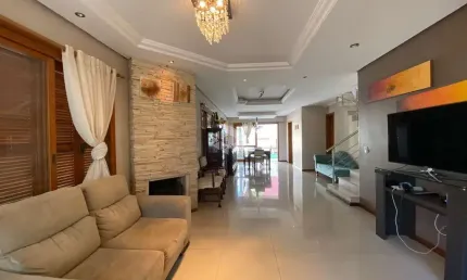 Casa em condomínio no bairro Ecoville com 4 dormitórios