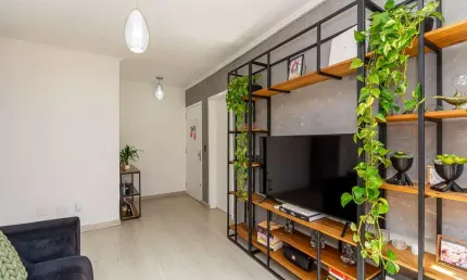 Apartamento 2 dorm no bairro Jardim Itú - Porto Alegre