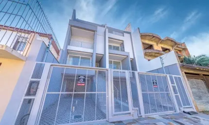 CASA NOVA  3 DORM NO BAIRRO JARDIM ITU EM PORTO ALEGRE