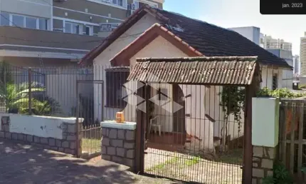 Casa 3 dorm no bairro Passo D' Areia em Porto Alegre.
