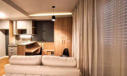 APARTAMENTO STUDIO EM FRENTE AO PARQUE DA REDENÇÃO!