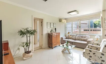 Apartamento de dois quartos e duas vagas, em frente ao novo Bourbon