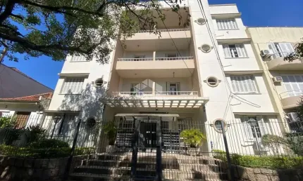 Apartamento 02 dormitórios com sacada em área nobre do bairro Auxiliadora