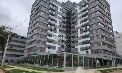 Studio com churrasqueira e vaga, em prédio com infra completa