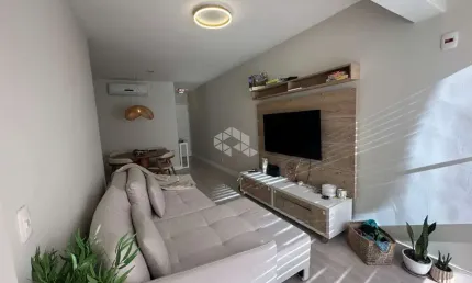 Apartamento com três quartos e vaga, no alto petrópolis