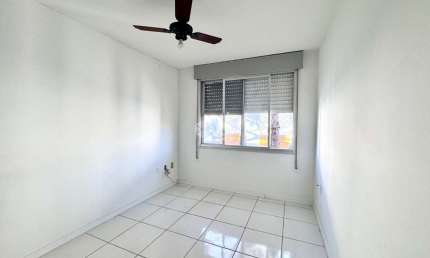 Apartamento com 3 quartos à venda na Avenida Taquary, 875, Cristal, Porto Alegre