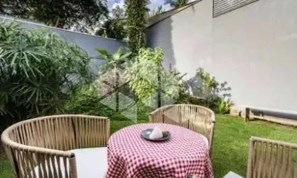 Apartamento garden com duas suítes, junto ao Iguatemi