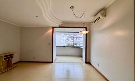 Apartamento com dois quartos, churrasqueira e duas vagas, no Jd Botânicog
