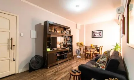 Apartamento 2 dormitórios 69m² 1 vaga no bairro Centro Histórico