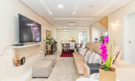 Casa com 3 quartos à venda na Rua Veríssimo Rosa, 355, Partenon, Porto Alegre
