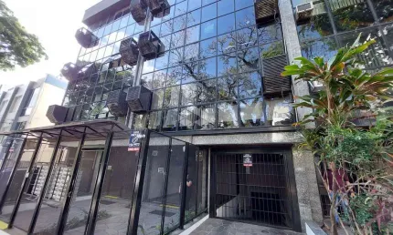 Sala comercial à venda na Avenida Taquara, 138, Petrópolis, Porto Alegre