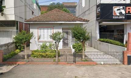 Terreno de 328m² à venda no bairro Santa Maria Goretti, Porto Alegre