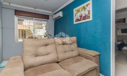 Apartamento de 3 dormitórios térreo no bairro Jardim Itú em Porto Alegre-RS!