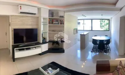 Apartamento de 2 dormitórios, 1 suíte e 2 vagas no bairro Jardim Floresta em Porto Alegre-RS!
