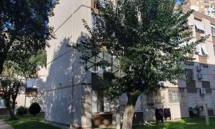 Apartamento com 2 quartos no bairro vila ipiranga, ao lado terminal triângulo