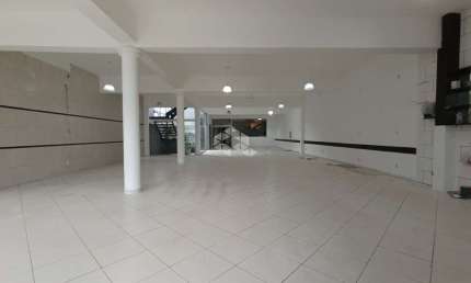 Depósito/Pavilhão, 393 m², no bairro Jardim Floresta em Porto Alegre