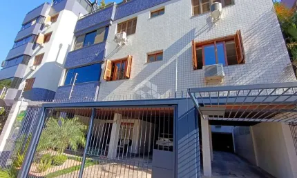.Cobertura com 3 quartos, duas vagas separadas no  bairro Jardim Planalto