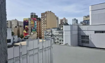 Apartamento JK transformado em 1 quarto, no Centro Histórico, na rua Dr.Flores
