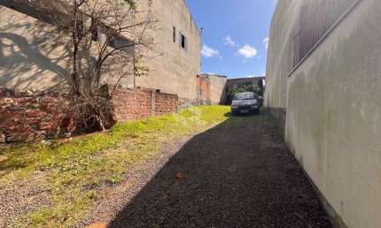 Terreno à venda na Rua Raul Cauduro, 800, Mário Quintana, Porto Alegre