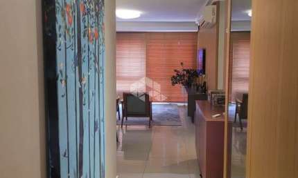 Apartamento Garden diferenciado com 2 dormitórios, uma suíte, 2 box escriturados em localização privilegiada!