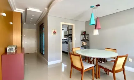 Apartamento Garden diferenciado com 2 dormitórios, uma suíte, 2 box escriturados em localização privilegiada!