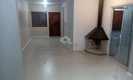 Casa a Venda em condomínio com 2 dormitórios, sala , cozinha, banheiro, garagem