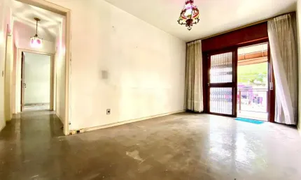 Apartamento com 3 quartos,  suíte, sacada, dependência, 1 vaga coberta no bairro Três Figueiras
