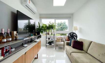 Apartamento de 2 dormitórios, 1 suíte e 1 vaga no bairro Higienópolis em Porto Alegre-RS!
